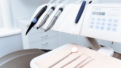 Ile zarabiają asystentka, higienistka i technik dentystyczny?